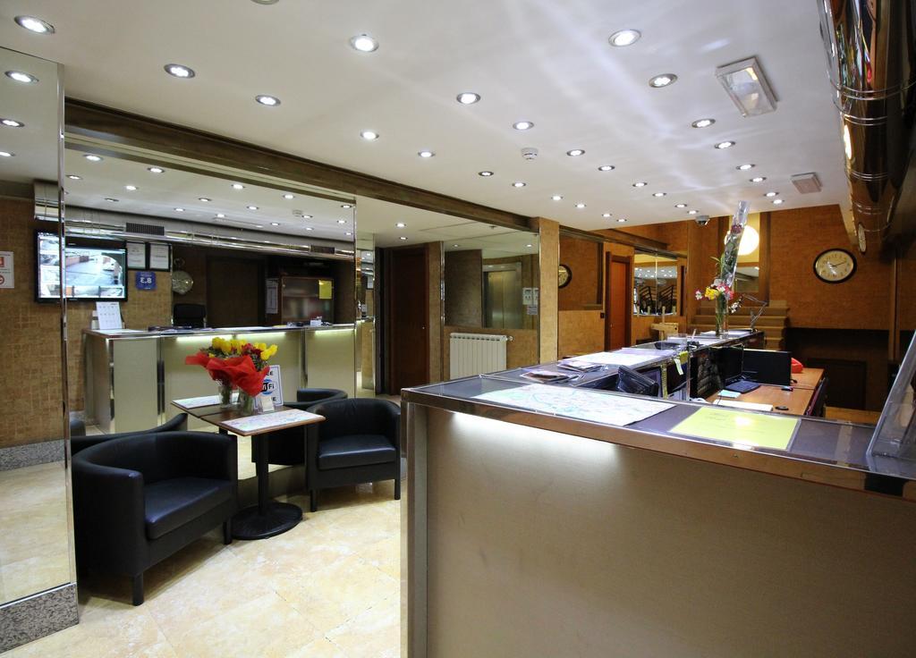 Residence Candia Roma Exterior foto